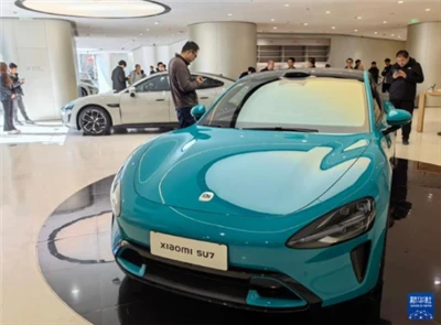 50,000 jedinica naručene za 27 minuta, lansiran prvi Xiaomijev automobil, poč...